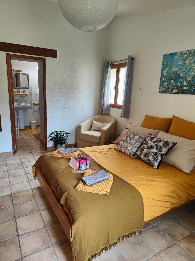 Domaine Bellavigne Gites Et Spa Forcalquier Bagian luar foto